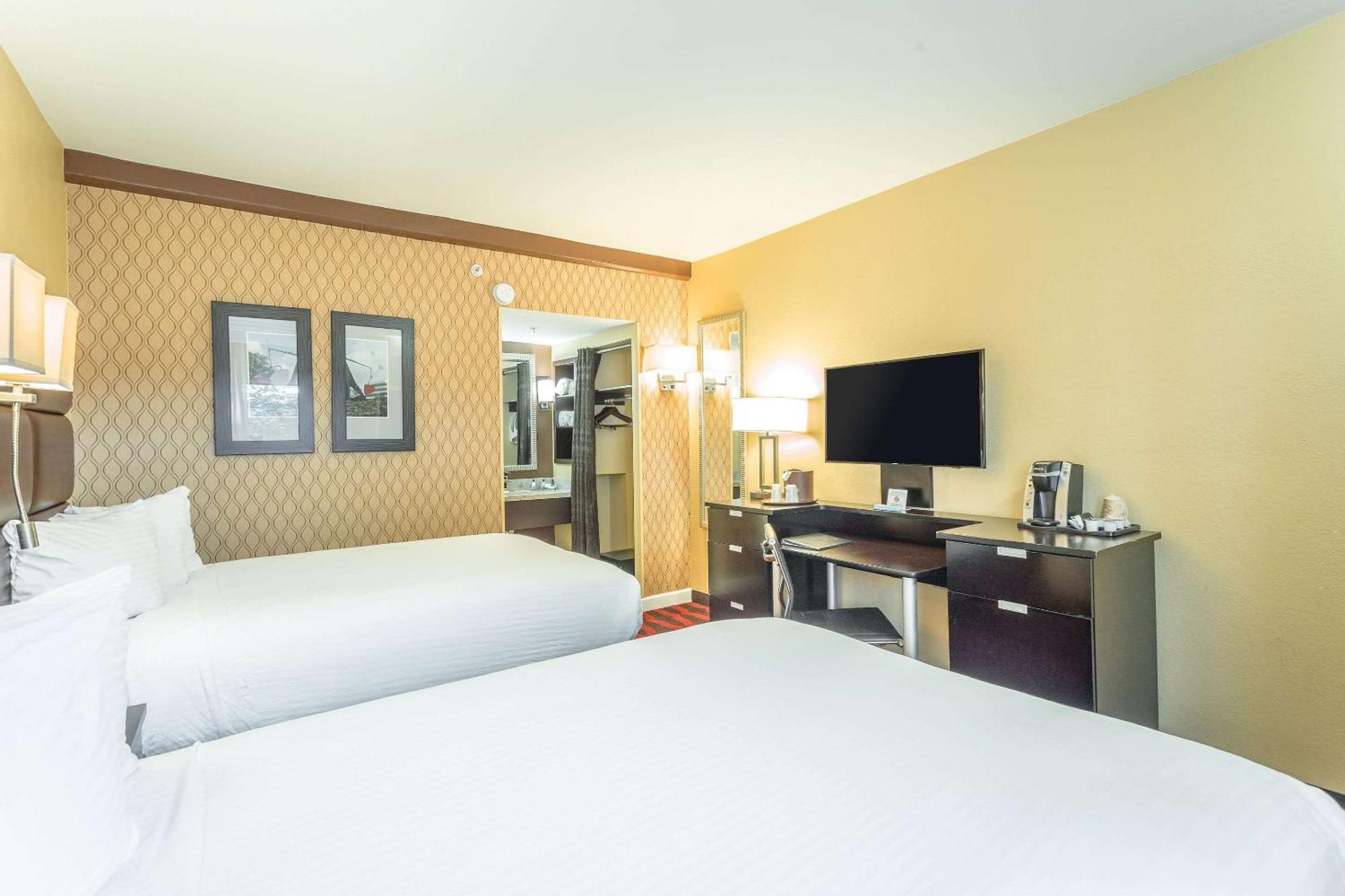 Inn At The Peachtrees, Ascend Hotel Collection أتلانتا المظهر الخارجي الصورة